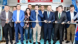 Gençlik Merkezi gençlerin hizmetinde...