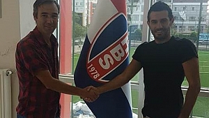 Hastanebayırıspor'da Kurt imzaladı