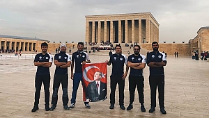 Bisikletlerle Çanakkale’den Anıtkabir’e ulaştılar