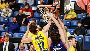 Anadolu Efes galibiyetiyle ligde ikinci sıraya yükseldi