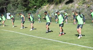 Bursaspor yeni sezona ağır antrenmanlarla hazırlanıyor