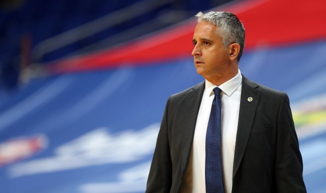 Fenerbahçe'de Kokoskov ile yollar ayrıldı