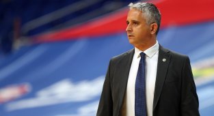 Fenerbahçe'de Kokoskov ile yollar ayrıldı