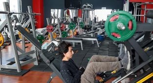 Isparta'da bir spor salonu aşıya teşvik için aşı kimliği uygulamasına geçti