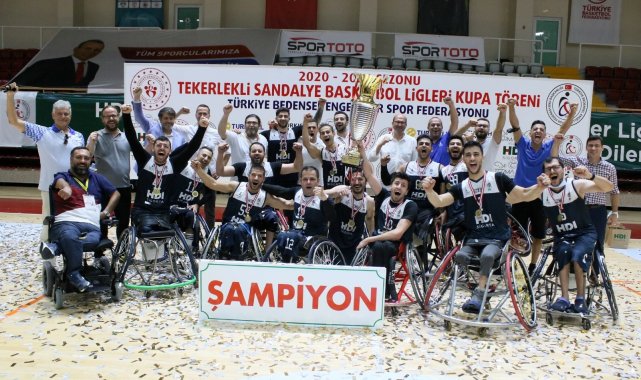 İzmir Büyükşehir Belediyespor'un lisanslı sporcu sayısı bin 100'e ulaştı
