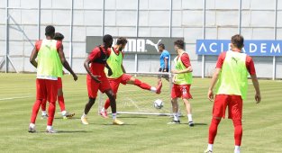 Sivasspor'da Petrocub mesaisi sürüyor