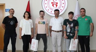 Başarılı halterciler Yazıcı'yı ziyaret etti