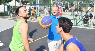 Çayırova'da sokak basketbolu heyecanı başladı