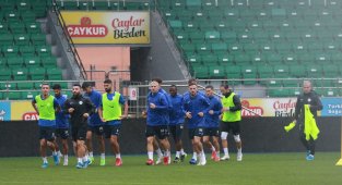 Çaykur Rizespor ara vermeden Antalyaspor hazırlıklarına başladı