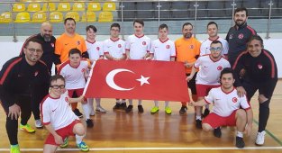 Down Sendromlu Futsal Milli takım kampı Kayseri'de