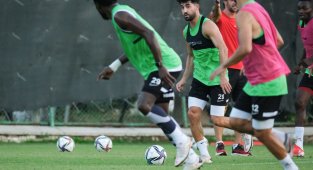 Ömer Erdoğan: "Golcü transferi gündemimizde"