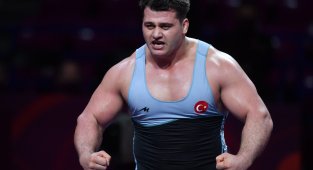 Rıza Kayaalp yarı finalde