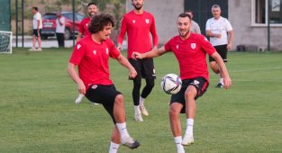 Samsunspor'da 22 futbolcu geldi, 21 oyuncu gitti