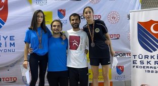 Alanyaspor eskrim sporcuları, Ankara'dan 3 madalya ile döndü