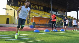 Aliağaspor FK, lige şampiyonluk parolasıyla hazırlanıyor