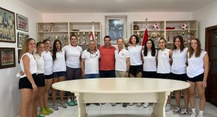 Ayvalıkgücü Belediyespor'dan gövde gösterisi