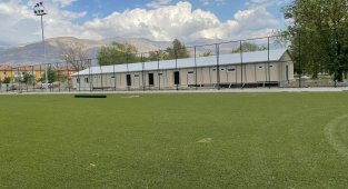 Erzincan'da 6 yıl önce yanan spor sahası yeniden hayat buluyor