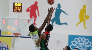 Frutti Extra Cup: Semt 77 Yalovaspor: 59 - Merkezefendi Belediyesi Basket: 56