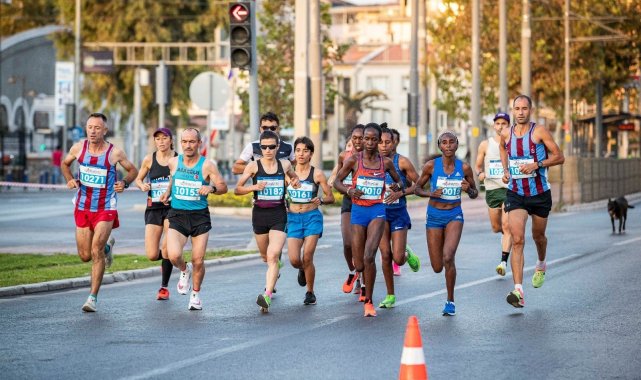 İzmir Yarı Maratonu'nda rekor heyecanı