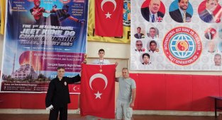 Kocaeli Jeet Kune Do'da Dünya şampiyonu oldu