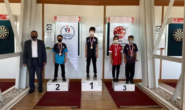 Pamukkale Belediyespor Kulübü dartta da söz sahibi oldu