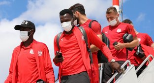 Sivasspor kafilesi İstanbul'a ulaştı
