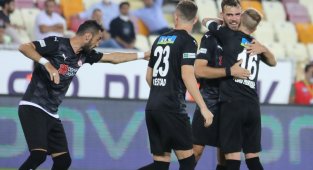 Sivasspor ligdeki ilk galibiyetini aldı