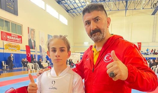 Bir haftada iki kez Türkiye şampiyonu oldu