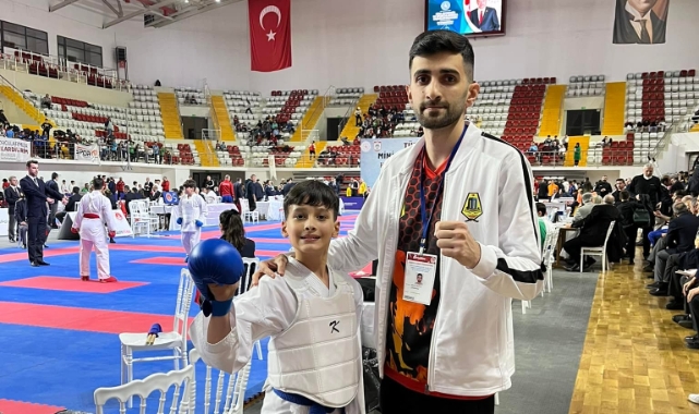 Yiğit Kırat Türkiye üçüncüsü