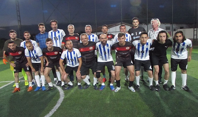 Dostluk kazandı