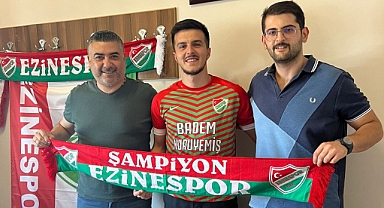 Ezine Spor, Umutcan Kurt ile anlaştı